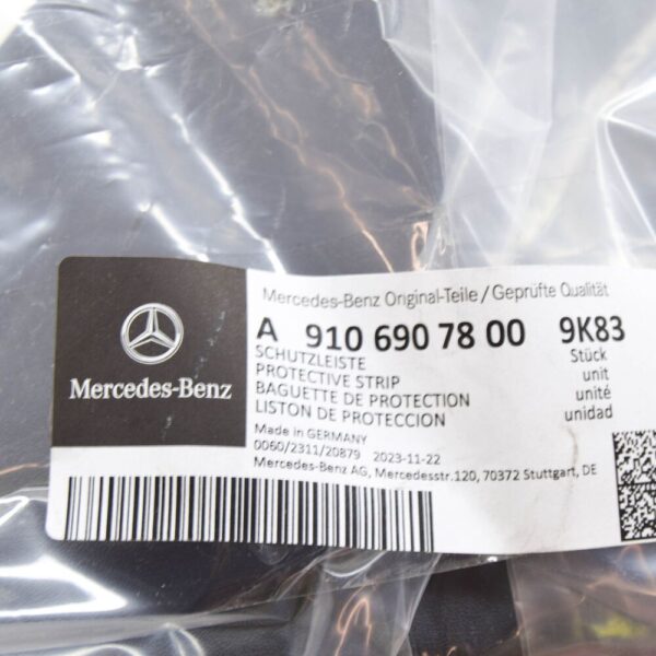 MB SPRINTER W907 Rear Right Protective Panel Strip A91069078009K83 NEW ORIGINAL
