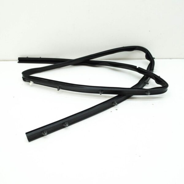 Mazda 3 hatchback BP gasket for front bumper bonnet BDTS56770B NEW - Image 5