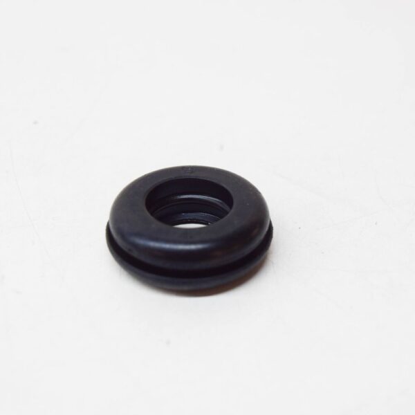 LAND ROVER RANGE ROVER L322 Wiper Engine Grommet DYA000010 NEW GENUINE - Image 5