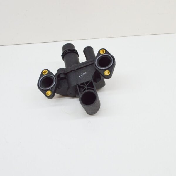 Jaguar F-PACE X761 Water Outlet Pipe JDE38234, Original Part - Image 6