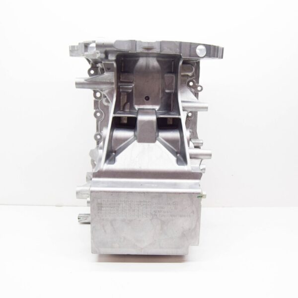 JAGUAR F-PACE X761 Oil Pan Sump Body JDE41146 NEW GENUINE - Image 3
