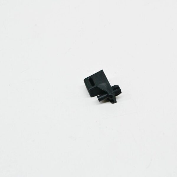 LAND ROVER DISCOVERY 4 L319 Door Trim Mounting Nut LR000077 New - Image 5