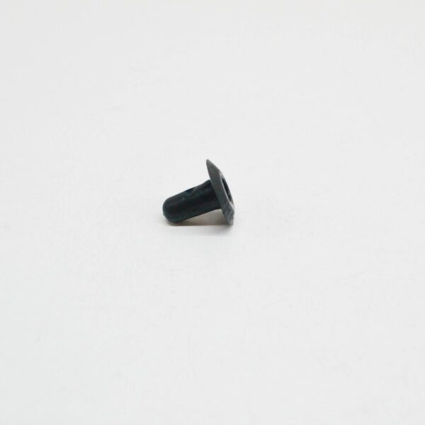LAND ROVER FREELANDER L359 Tail Light Clip LR000081 NEW GENUINE