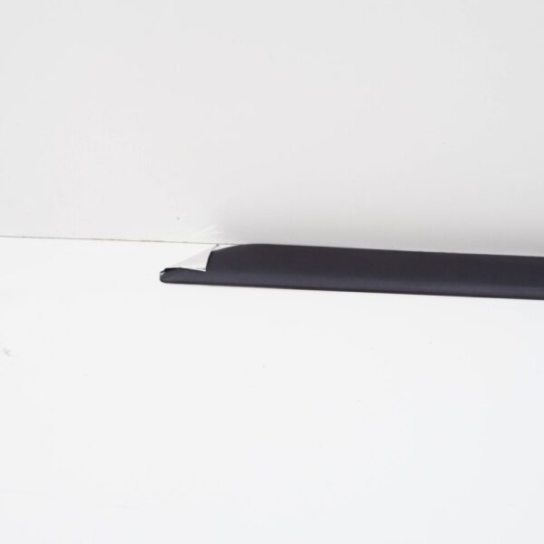 LR FREELANDER LR2 L359 Front Right Door Upper Molding LR001666 NEW OEM - Image 6