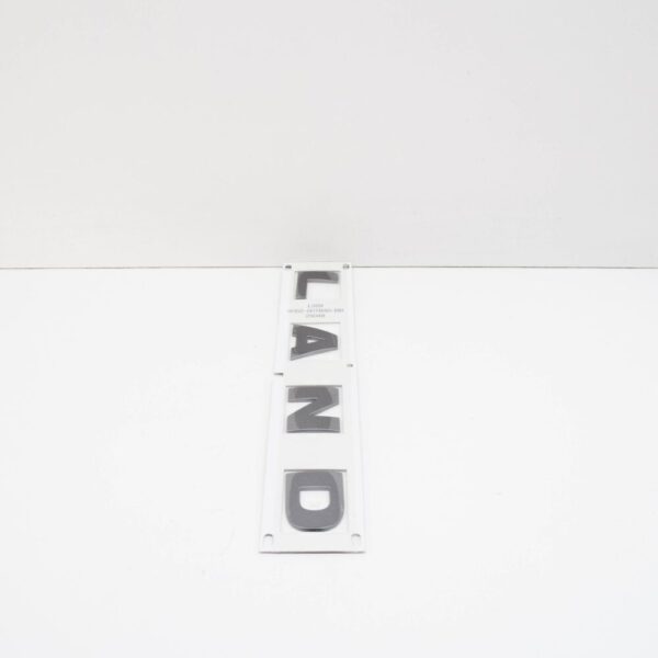 LAND ROVER FREELANDER 2 L359 Front LAND Name Plate LR002213 New Genuine