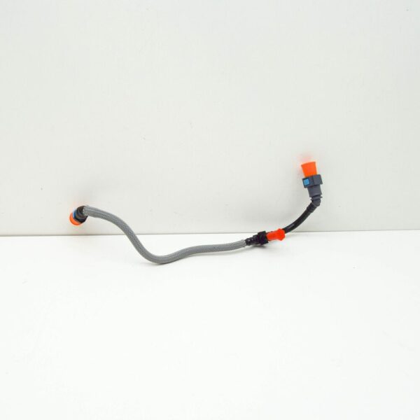 LAND ROVER DISCOVERY IV L319 Fuel Return Pipe LR005687 NEW GENUINE - Image 3