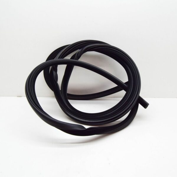 LAND ROVER RANGE ROVER L322 Front Door Seal LR014294 NEW GENUINE - Image 3