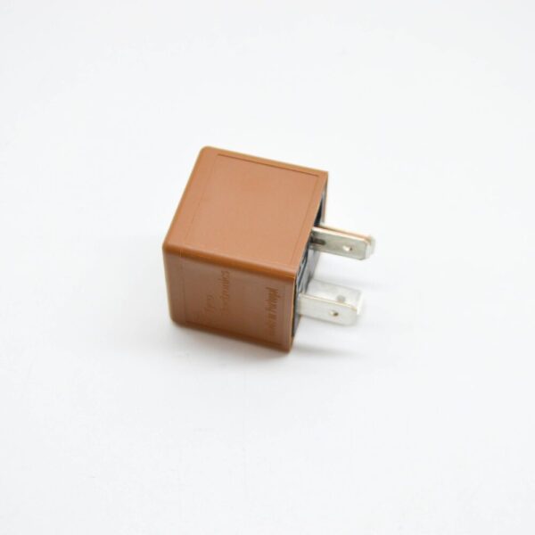 LAND ROVER RANGE ROVER EVOQUE L538 40 AMP Relay LR030372 NEW GENUINE - Image 3