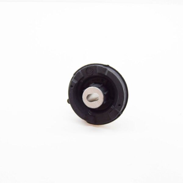 LR RANGE ROVER L405 Front Differential Housing Insulator LR033265 NEW GENUINE - Image 6