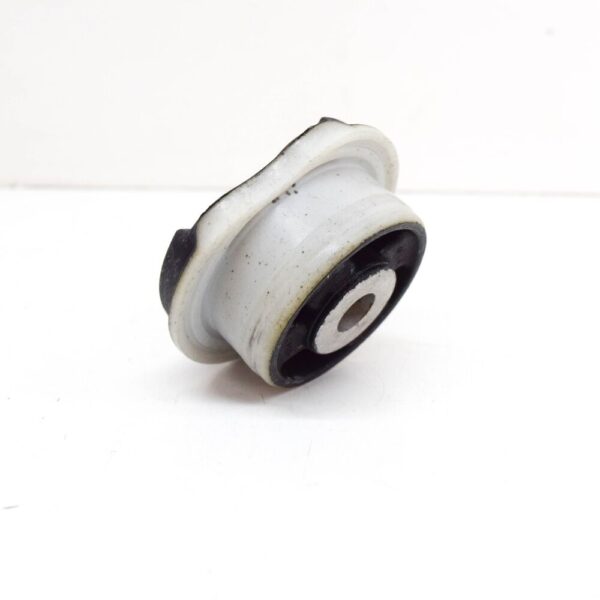 LAND ROVER DISCOVERY L462 Rear Crossbody Insulator LR037603 NEW GENUINE