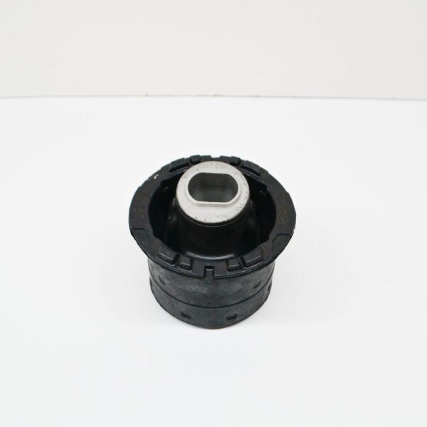 LR RANGE ROVER SPORT L494 rear cross beam front insulator LR058008 new - Image 3