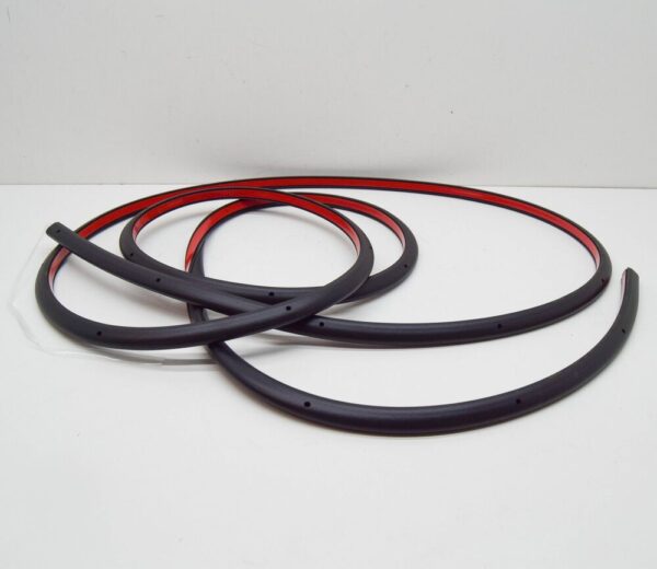 LAND ROVER DISCOVERY SPORT L550 Front Left Door Seal Rubber LR058545 NEW GENUINE - Image 3