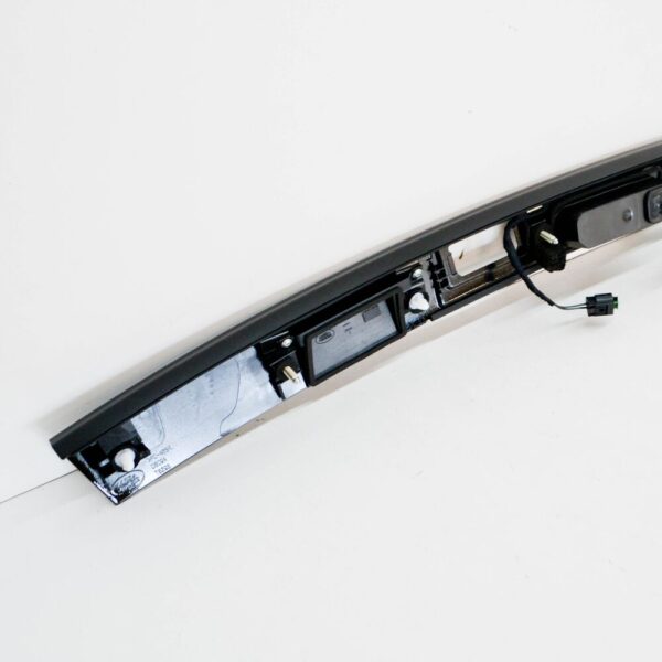 LAND ROVER DISCOVERY SPORT L550 Rear Tailgate Finish Panel LR061149 NEW - Image 6