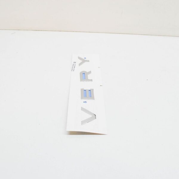LAND ROVER DISCOVERY SPORT L550 Hood Emblem LR174355 NEW GENUINE