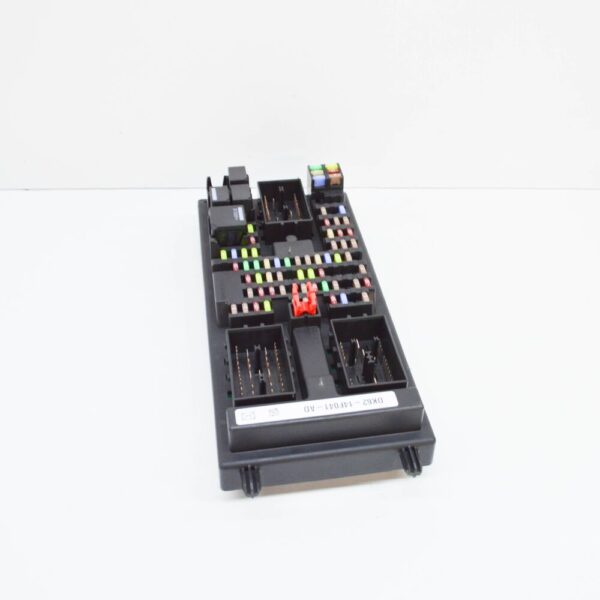 LAND ROVER RANGE ROVER SPORT II L494 Fuse Box LR068360 NEW - Image 3