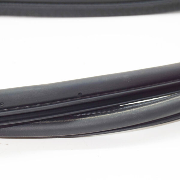LAND ROVER DEFENDER L316 Front Left Door Seal Rubber LR077686 NEW GENUINE - Image 5