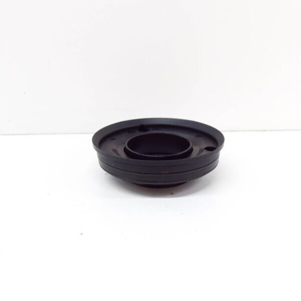 LAND ROVER DEFENDER front crankshaft seal LR077704 mint condition - Image 5