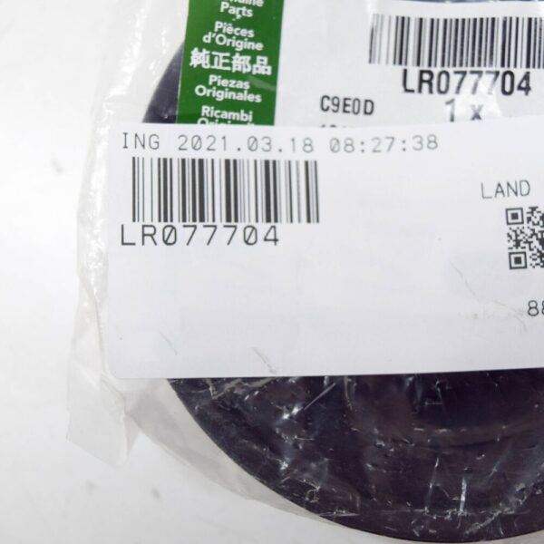 LAND ROVER DEFENDER front crankshaft seal LR077704 mint condition - Image 6
