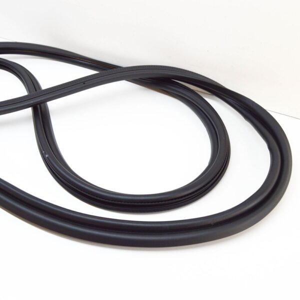 LAND ROVER DISCOVERY SPORT L550 Rear Tailgate Hatch Seal LR178744 NEW GENUINE