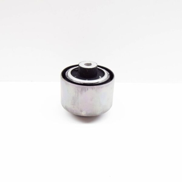 LAND ROVER DISCOVERY V L462 Front Control Arm Bush LR174897 New Genuine