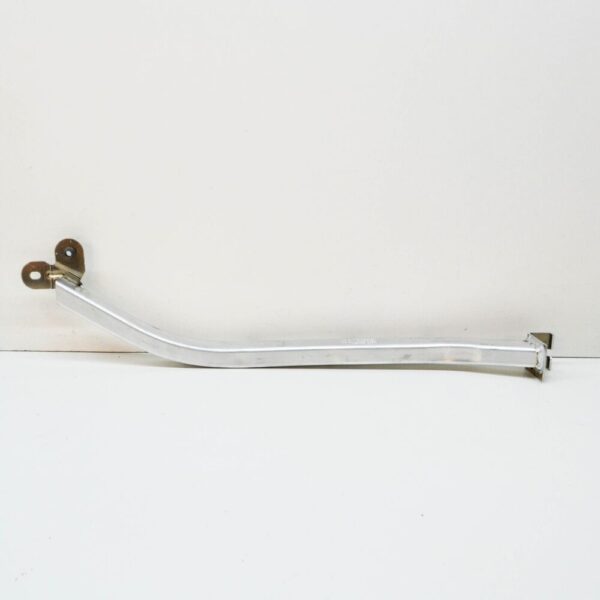 LR DISCOVERY SPORT L550 Right Heat Shield Mount LR135812 NEW GENUINE - Image 3