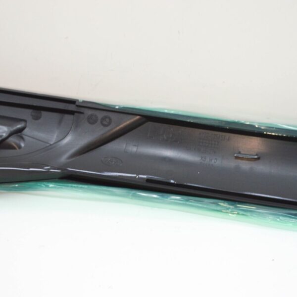 LAND ROVER DISCOVERY V L462 Front Left Door Pillar Molding LR148858 NEW GENUINE - Image 5