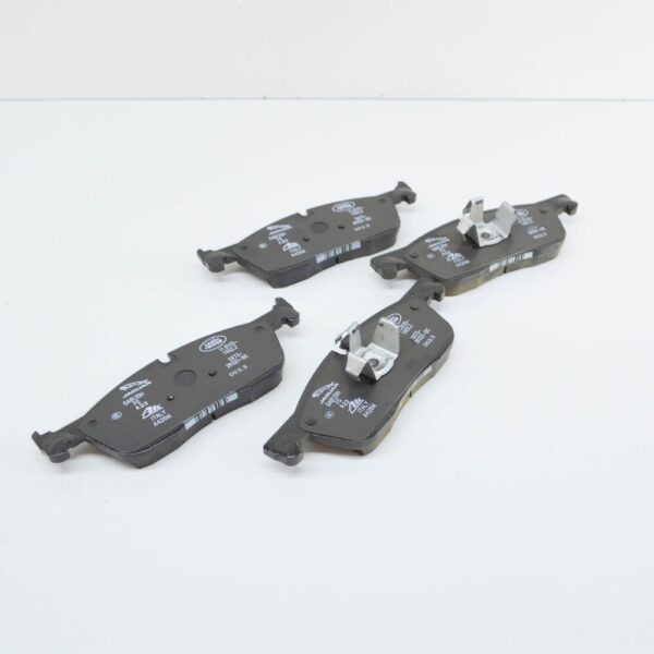 LAND ROVER RANGE ROVER VELAR L560 Front Brake Pad Set LR160438 NEW GENUINE - Image 5