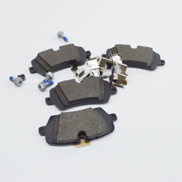 LAND ROVER DISCOVERY V L462 Rear Wheel Brake Pads Set LR164821 NEW - Image 3