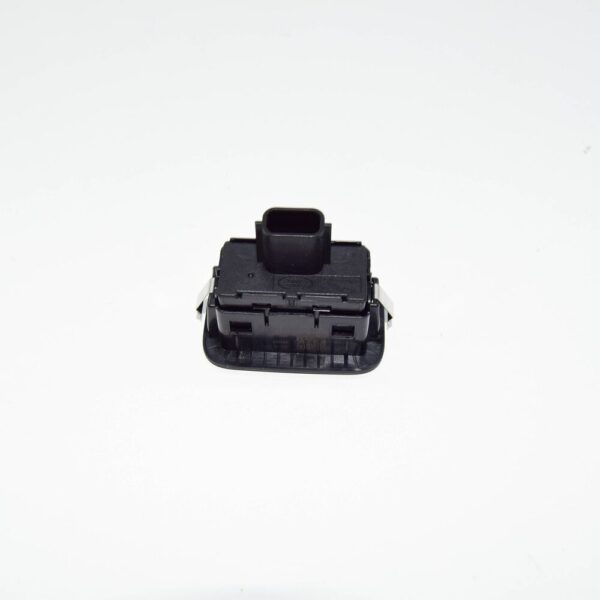 Land Rover Discovery V L462 Tailgate Opening Switch LR167540, Original Part - Image 6
