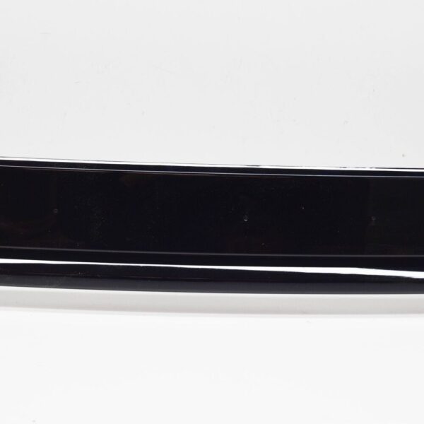 LAND ROVER RANGE ROVER VELAR L560 Rear Tailgate Light LR181903 NEW GENUINE