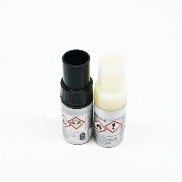 NEW VW AUDI WHITE SILVER METALLIC TOUCH UP PAINT SET LST0M2B9Z ORIGINAL - Image 4