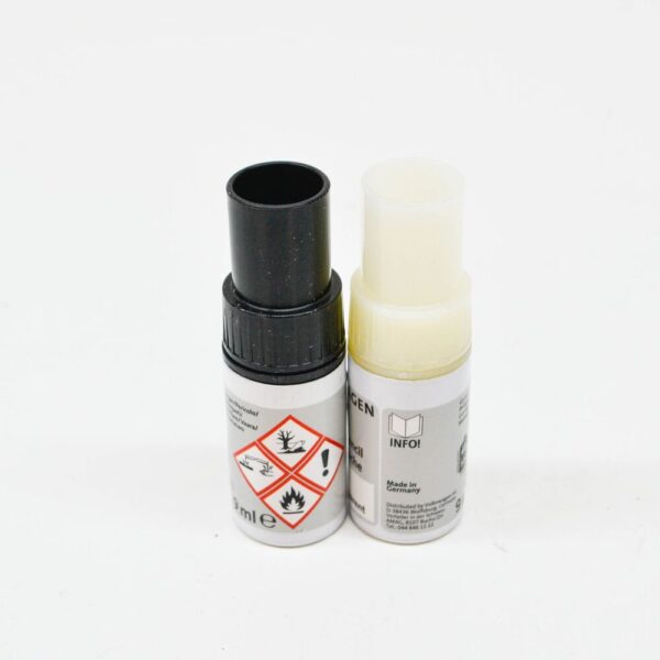 Audi VW Ibis White Touch Up Paint Set LST0U2Y9C NEW ORIGINAL