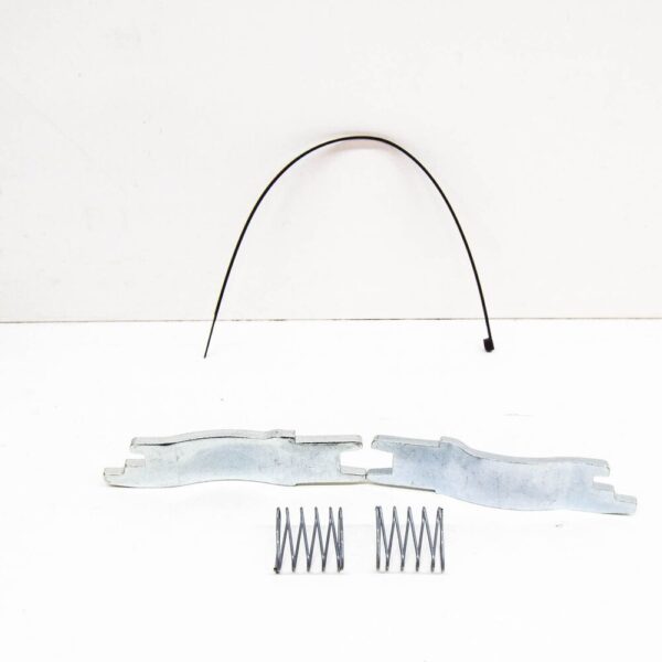Land Rover Discovery III L319 Rod Set for Parking Brake Shoes SXR500010 NEW