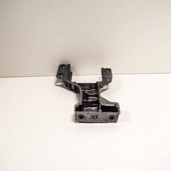 Jaguar F-Pace X761 Cooler Mount Bottom Left T4A41267 NEW ORIGINAL - Image 5