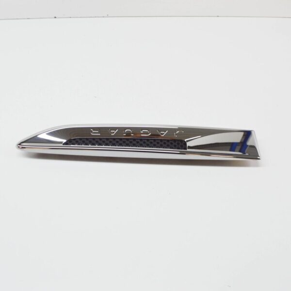 JAGUAR XE X760 Front Right Fender Vent Terminator T4N25066 New - Image 3