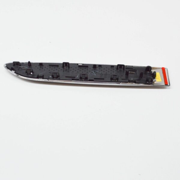 JAGUAR XE X760 Front Right Fender Vent Terminator T4N25066 New - Image 5