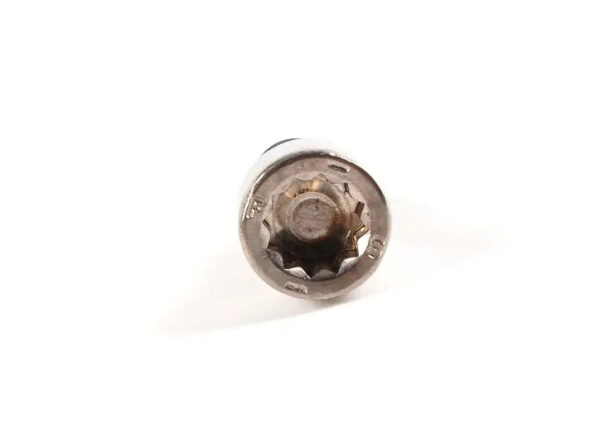 WHT-000-223