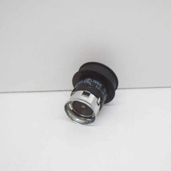 LAND ROVER RANGE ROVER L322 Cigarette Lighter YXI500010 NEW OEM