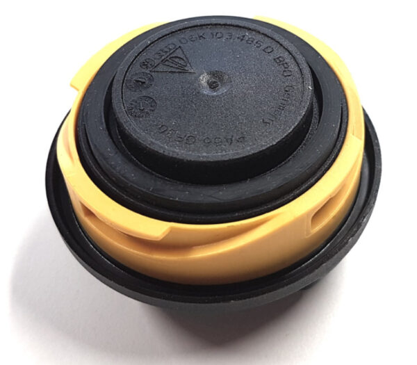 NEW OEM VOLKSWAGEN CRAFTER SZ MK2 OIL FILLER END CAP 06K103485D GENUINE - Image 3