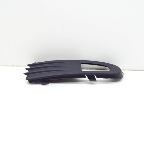 VOLVO V50 Front Bumper Left Fog Lamp Trim 30655884 NEW GENUINE - Image 3
