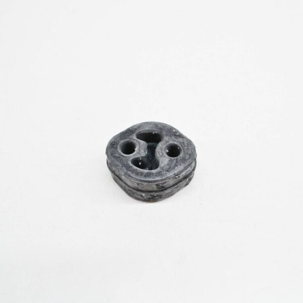 Volvo XC90 MK1 exhaust system rubber mount 30657359 NEW ORIGINAL - Image 3
