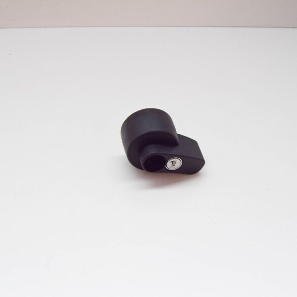 VOLVO V40 Towing Hitch Knob 30660198 NEW - Image 6