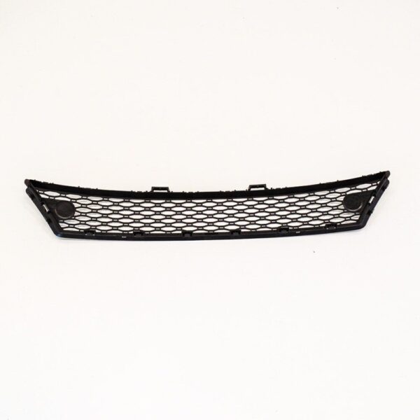 VOLVO XC70 Mk2 Front Bumper Lower Center Grill 30678691 NEW OEM - Image 3