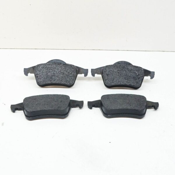 Volvo S60 MK1 rear brake pads set 30681695 new original - Image 3