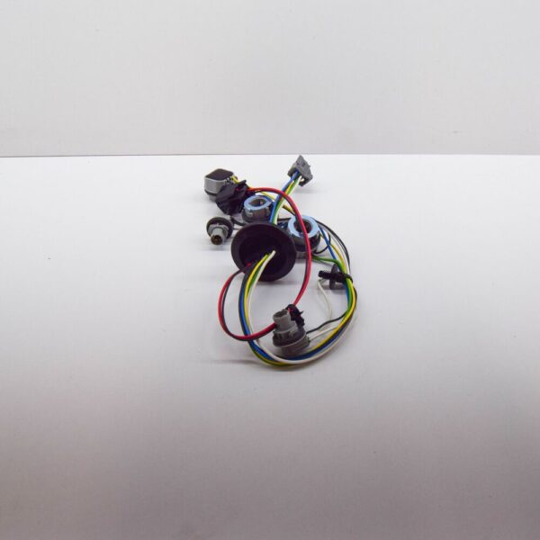 Volvo XC90 MK1 Rear Tail Light Socket And Wire 3069857 NEW GENUINE - Image 3