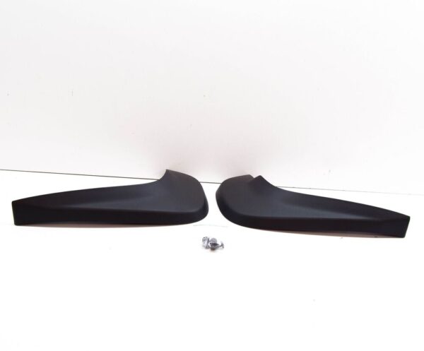 Volvo XC70 MK2 Rear Mudflap Set 30744142 NEW GENUINE - Image 3