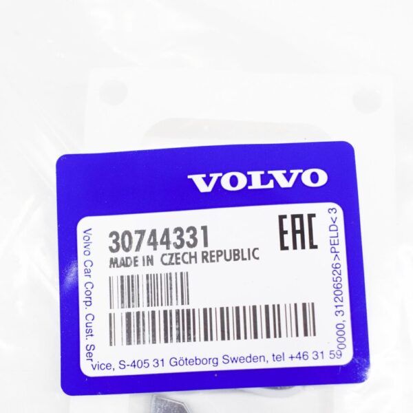 Volvo C70 MK2 emblem C70 30744331 NEW ORIGINAL - Image 6