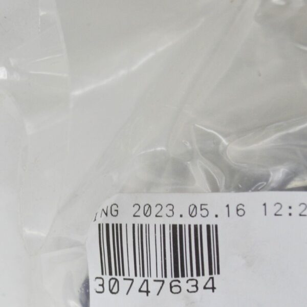 VOLVO XC60 MK2 Front Windshield Wiper Bracket 30747634 NEW - Image 6