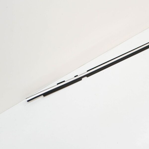 VOLVO XC90 MK1 REAR LEFT WINDOW BELT PANEL 30753852 NEW - Image 3