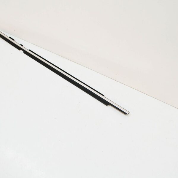 VOLVO XC90 MK1 REAR LEFT WINDOW BELT PANEL 30753852 NEW